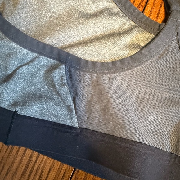 Nike sports bra bundle - Picture 7 of 7